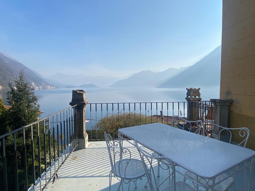 The Comfort - Big Apartment In Villa With Garden And Terrace Argegno Exterior photo